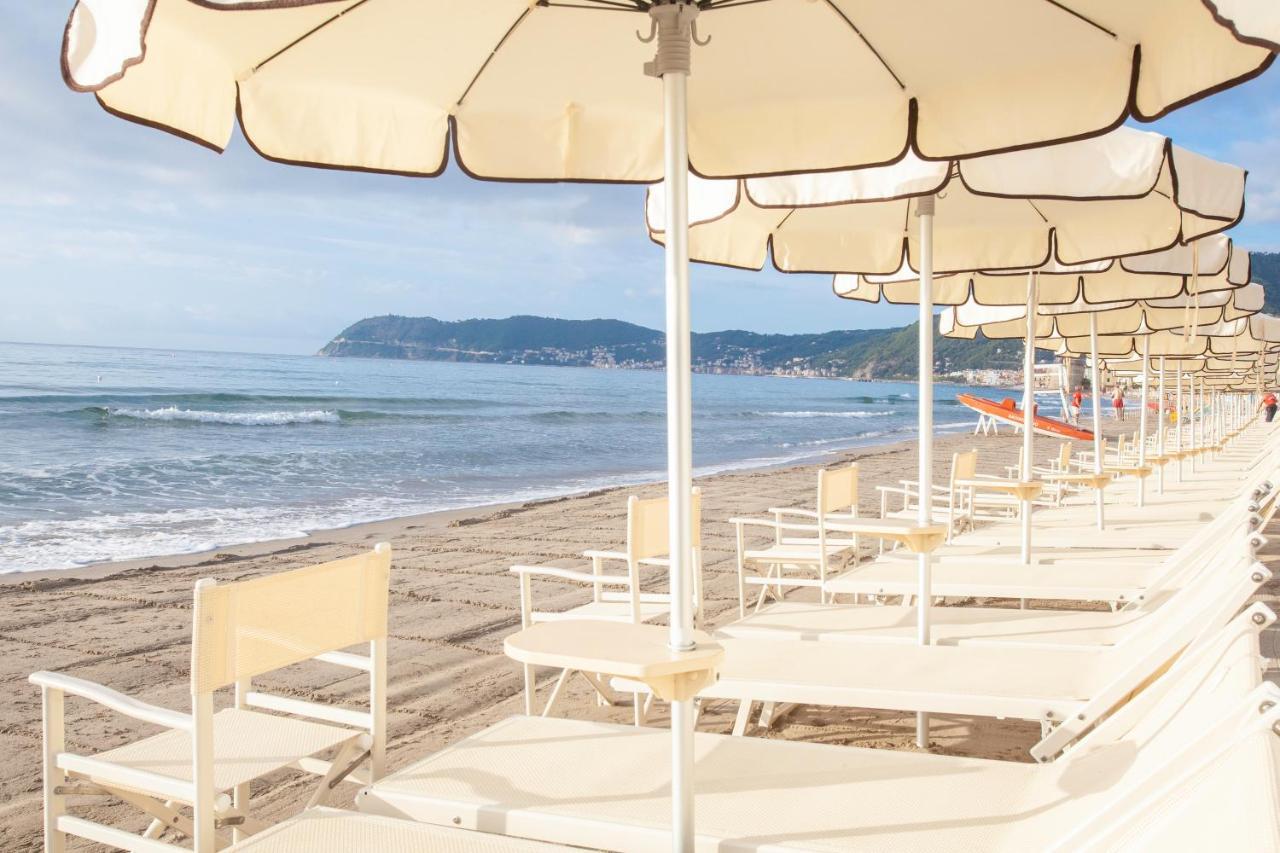 Diana Grand Hotel Alassio Bagian luar foto